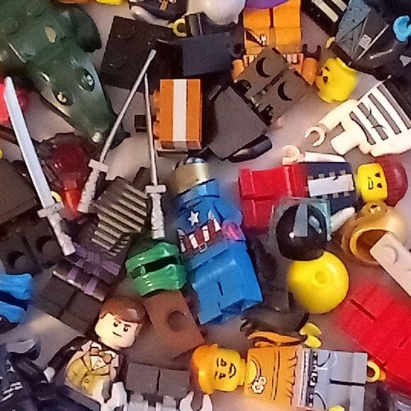 Lego Minifigure Parts Accessories Pieces Bulk Minifigures Mixed Lot WYSIWYG - Picture 6 of 8